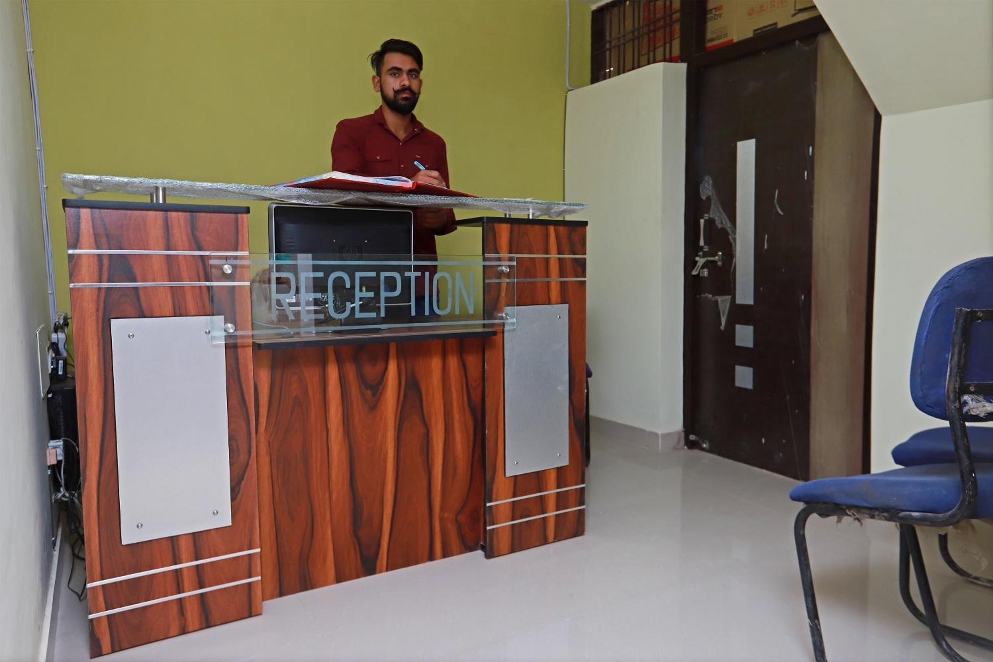 Hotel O Silverline Residency Faridabad Esterno foto